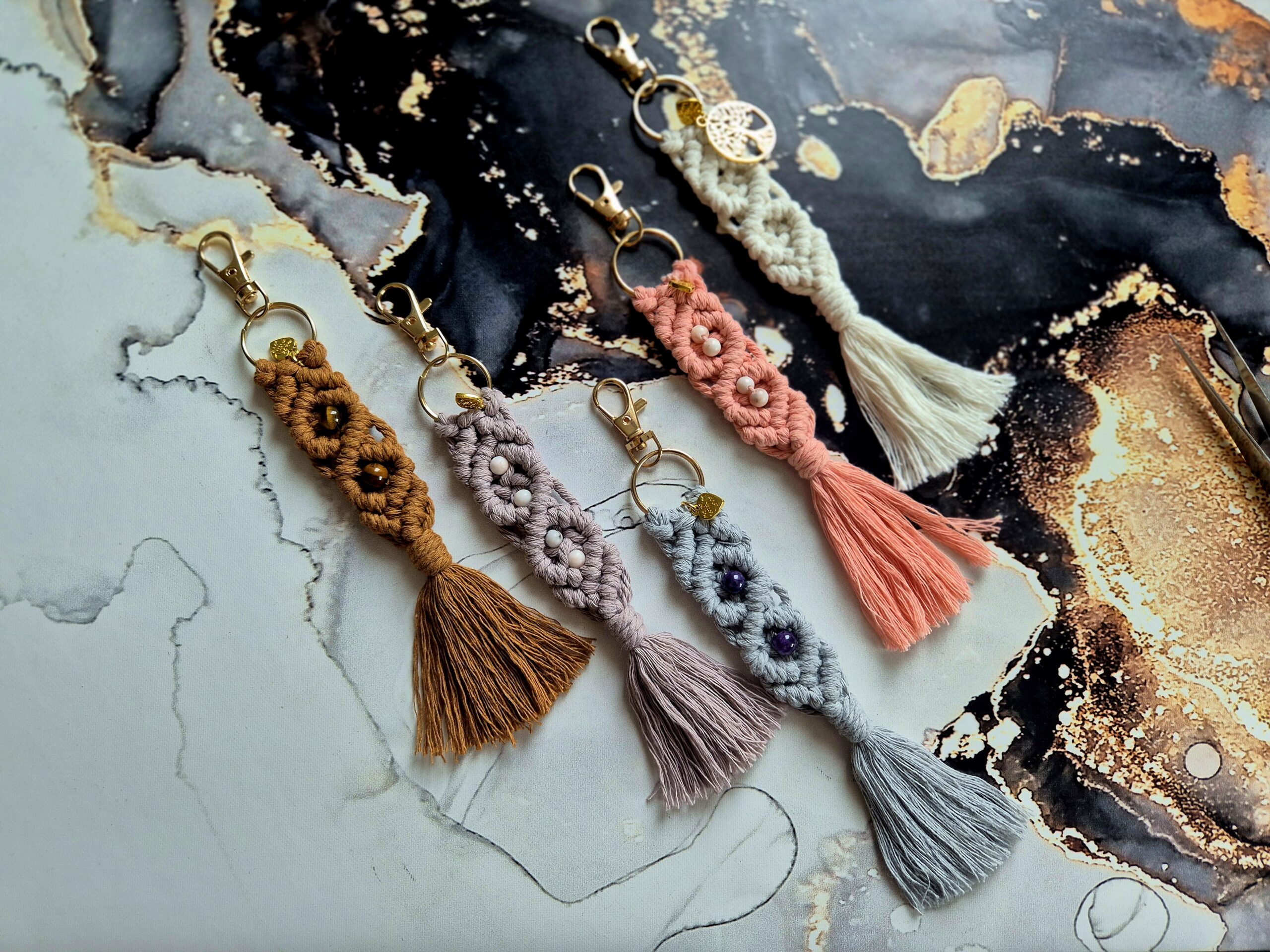 Tashangers met edelstenen by NFdesigns